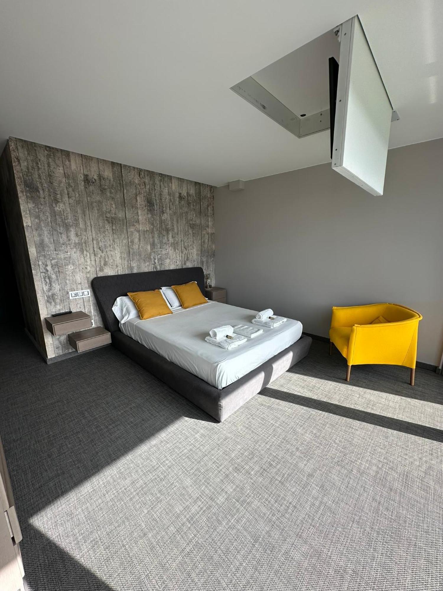Villa Tres Prismas Exclusive Sarria Exterior foto